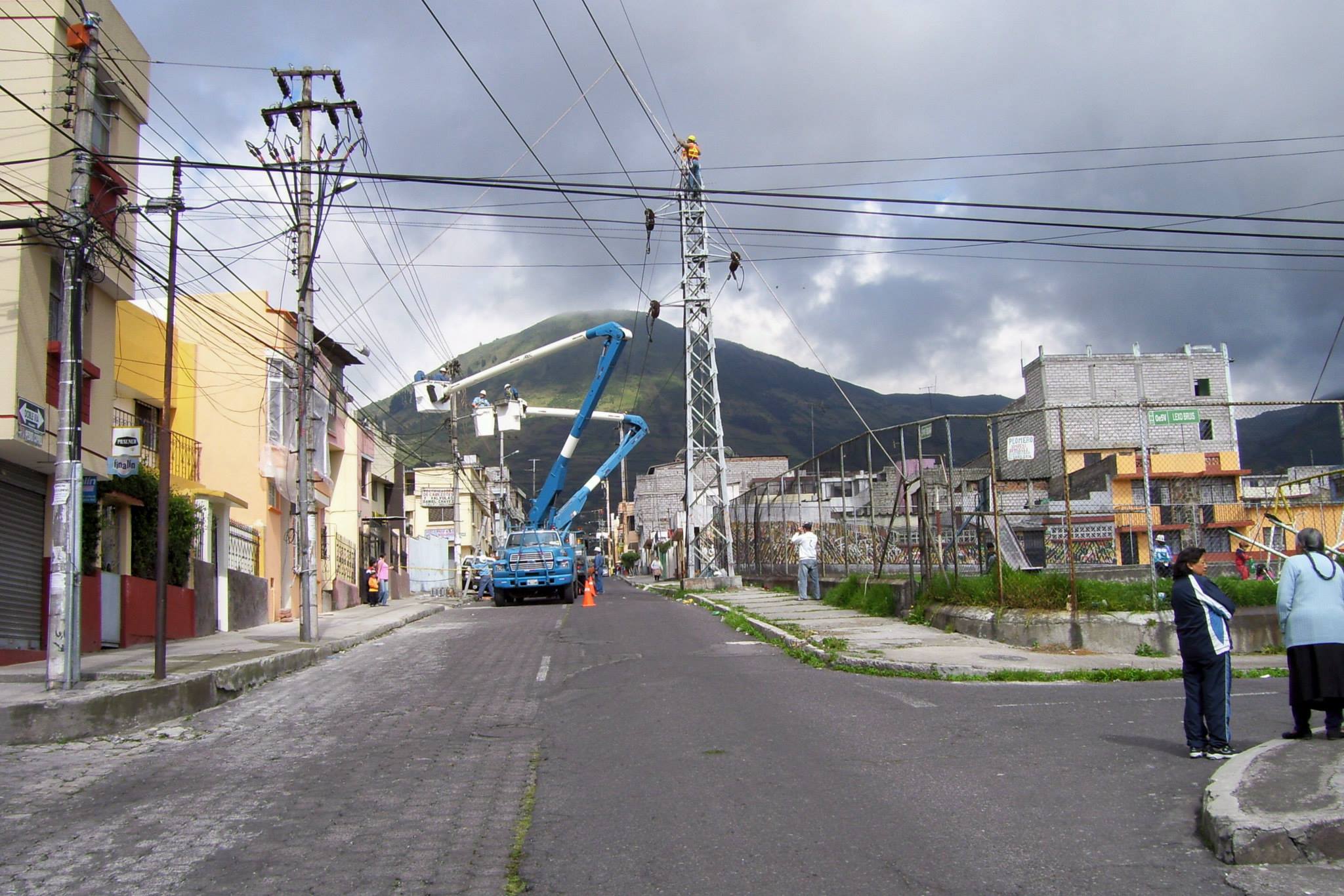 1265952_655773571108605_1739209283_o